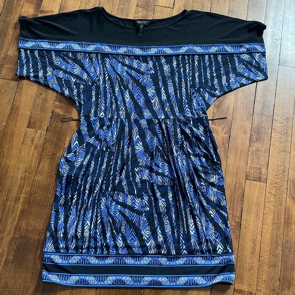 BCBG MaxAria size L - Picture 4 of 10